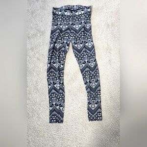 VS PINK Aztec Print Leggings Size Small